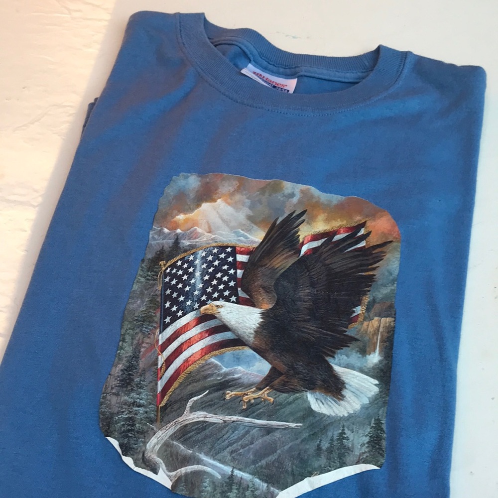 XL Blue Tshirt with Eagle & Flag decal